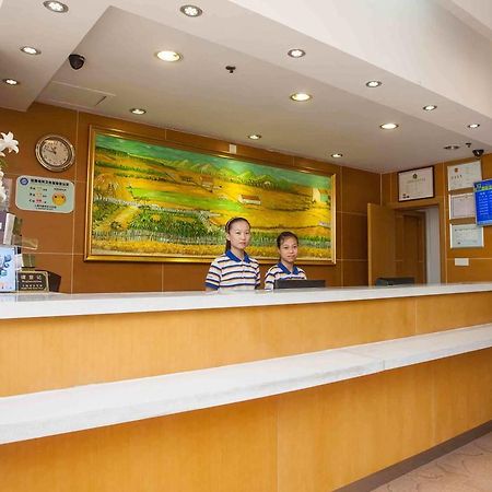 7Days Inn Chengdu North Railway Station ภายนอก รูปภาพ